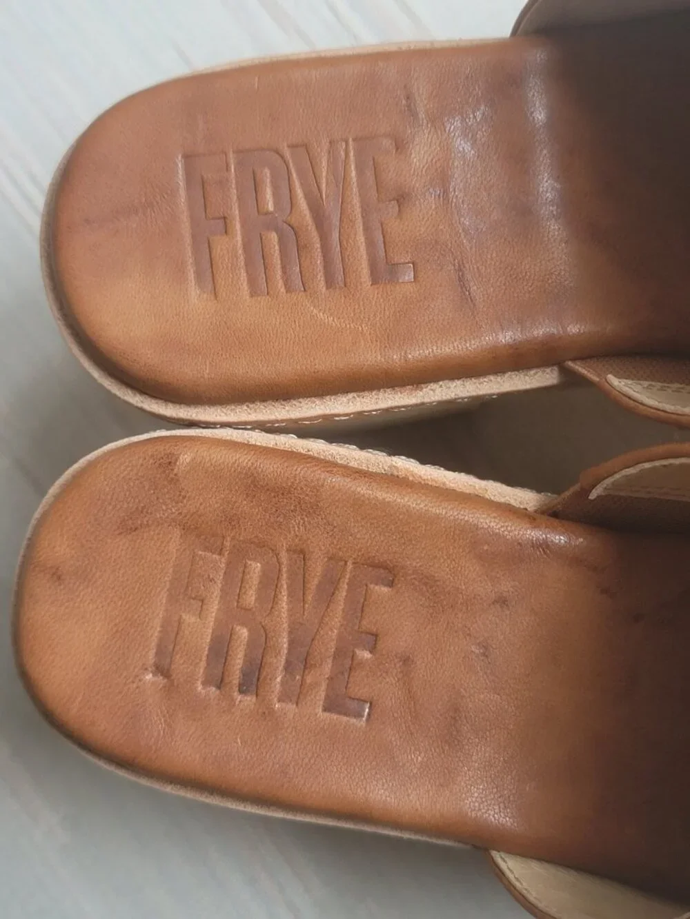Frye Hazel Tan Leather Wood Platform Clogs Boho Mule Slide Sandal 70s Size 6M